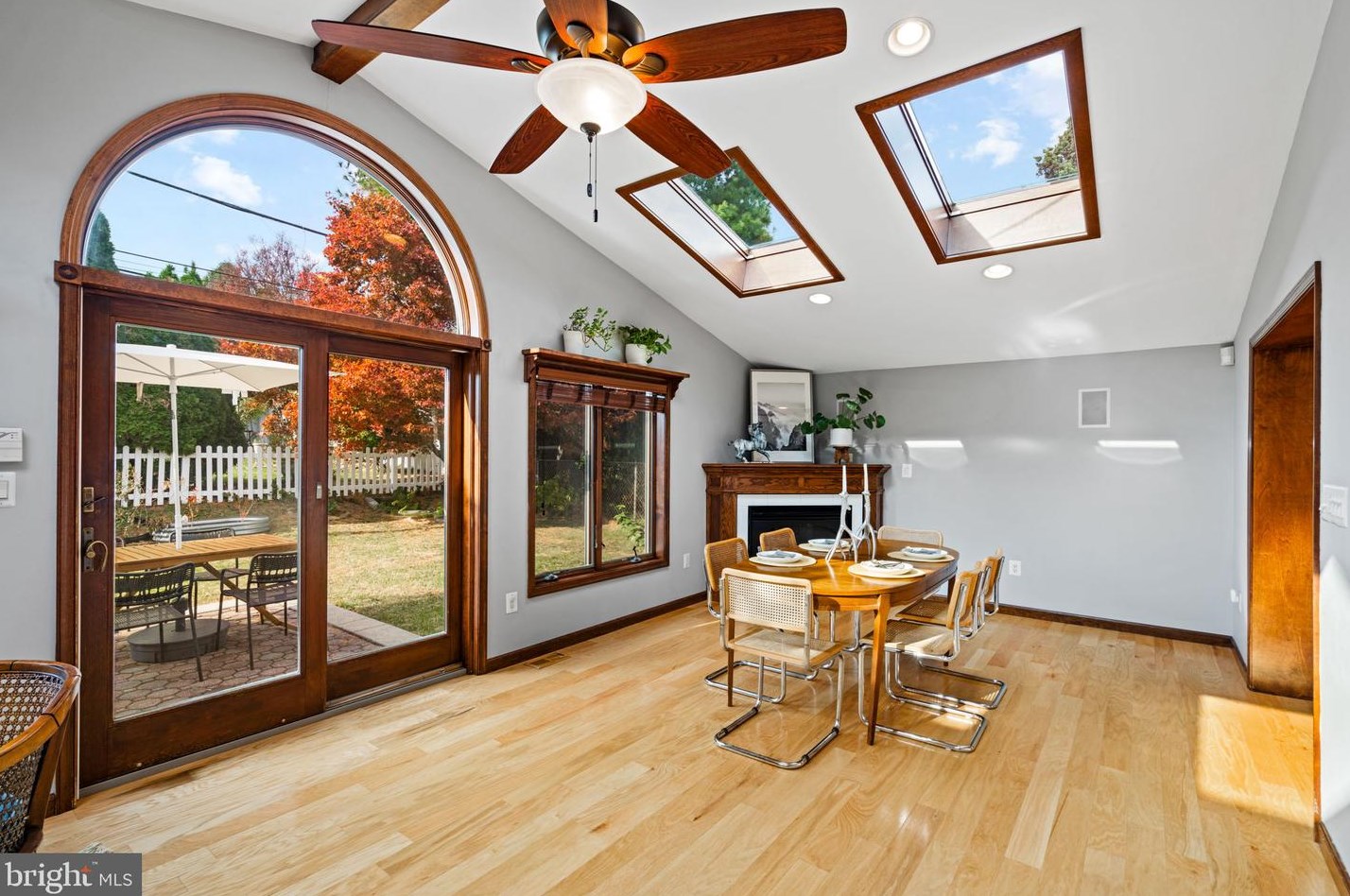 7706 Keiffer St, Philadelphia PA  19128-3143 exterior