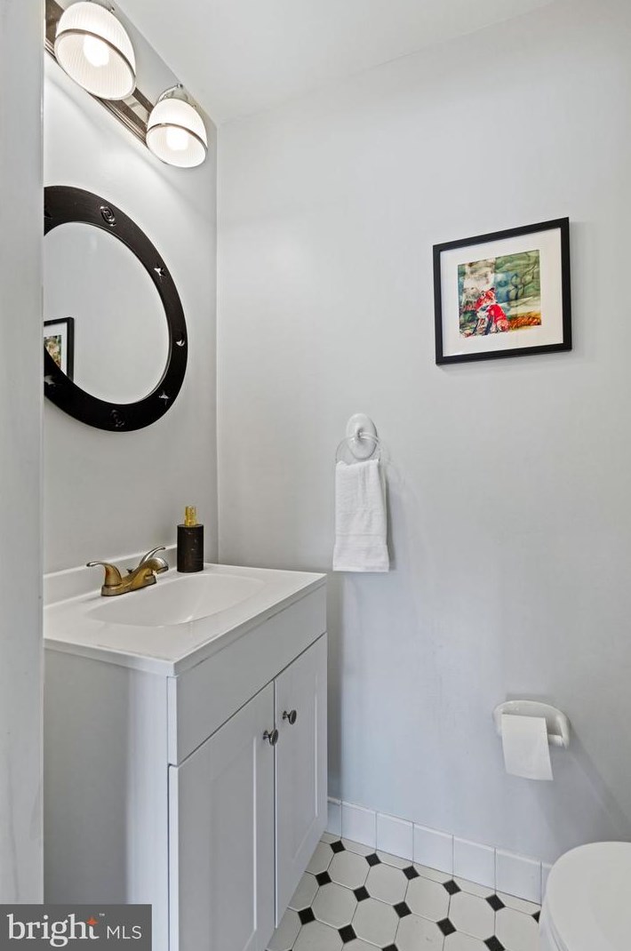 7706 Keiffer St, Philadelphia PA  19128-3143 exterior