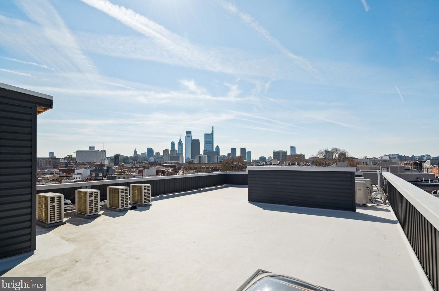 1648-50 Ridge Ave, Philadelphia PA  19130-2135 exterior