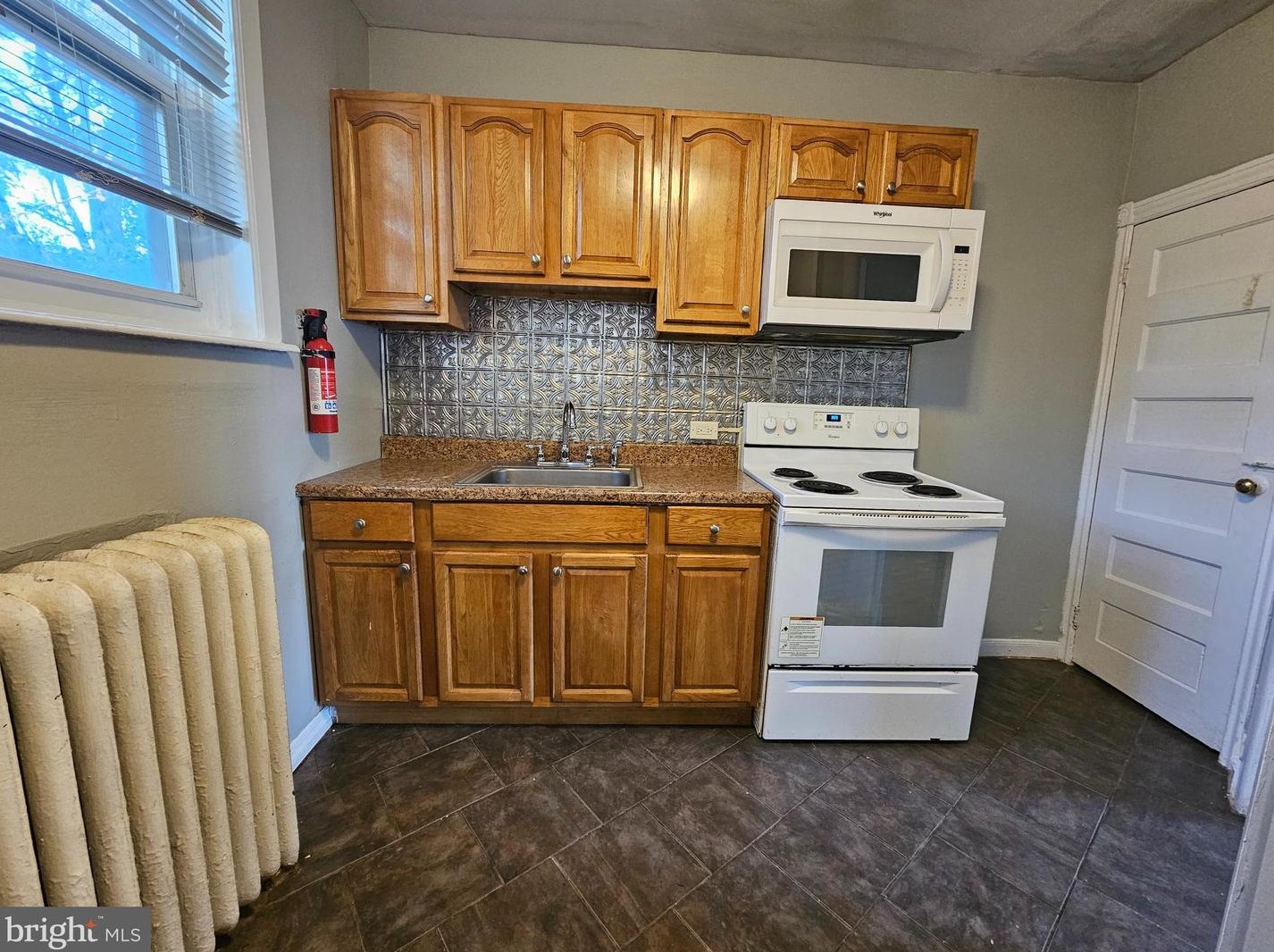 1444 Allison St, Philadelphia PA  19143-5302 exterior