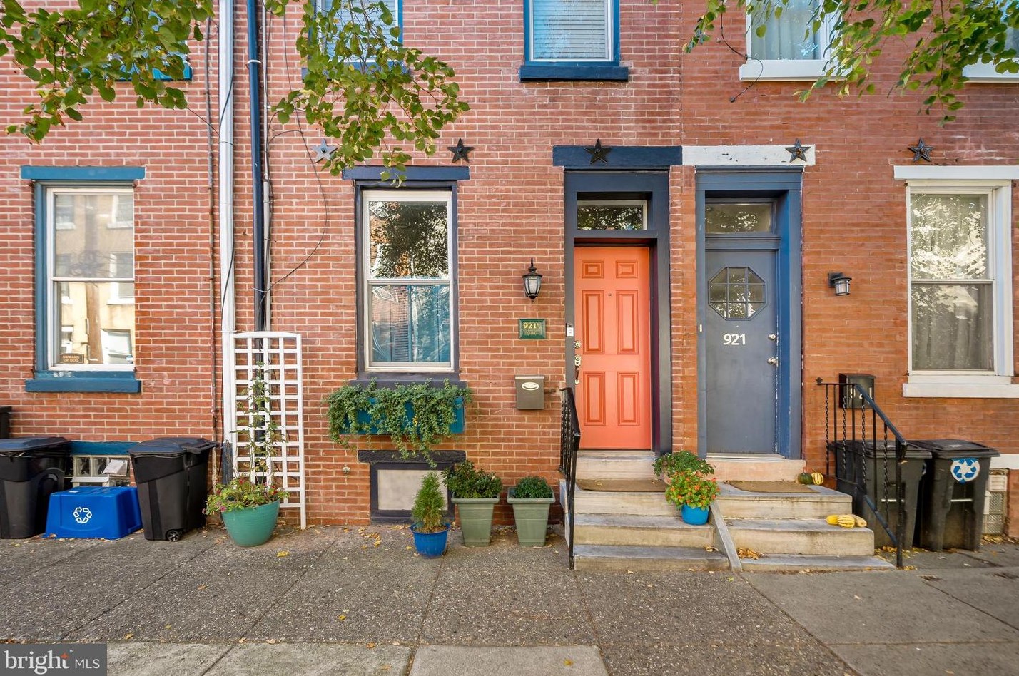 921 1/2 N Randolph St, Philadelphia, PA 19123