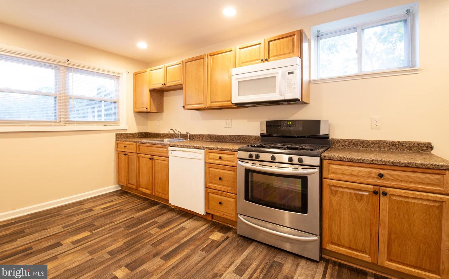 6021 Norwood St, Philadelphia PA  19138-2409 exterior