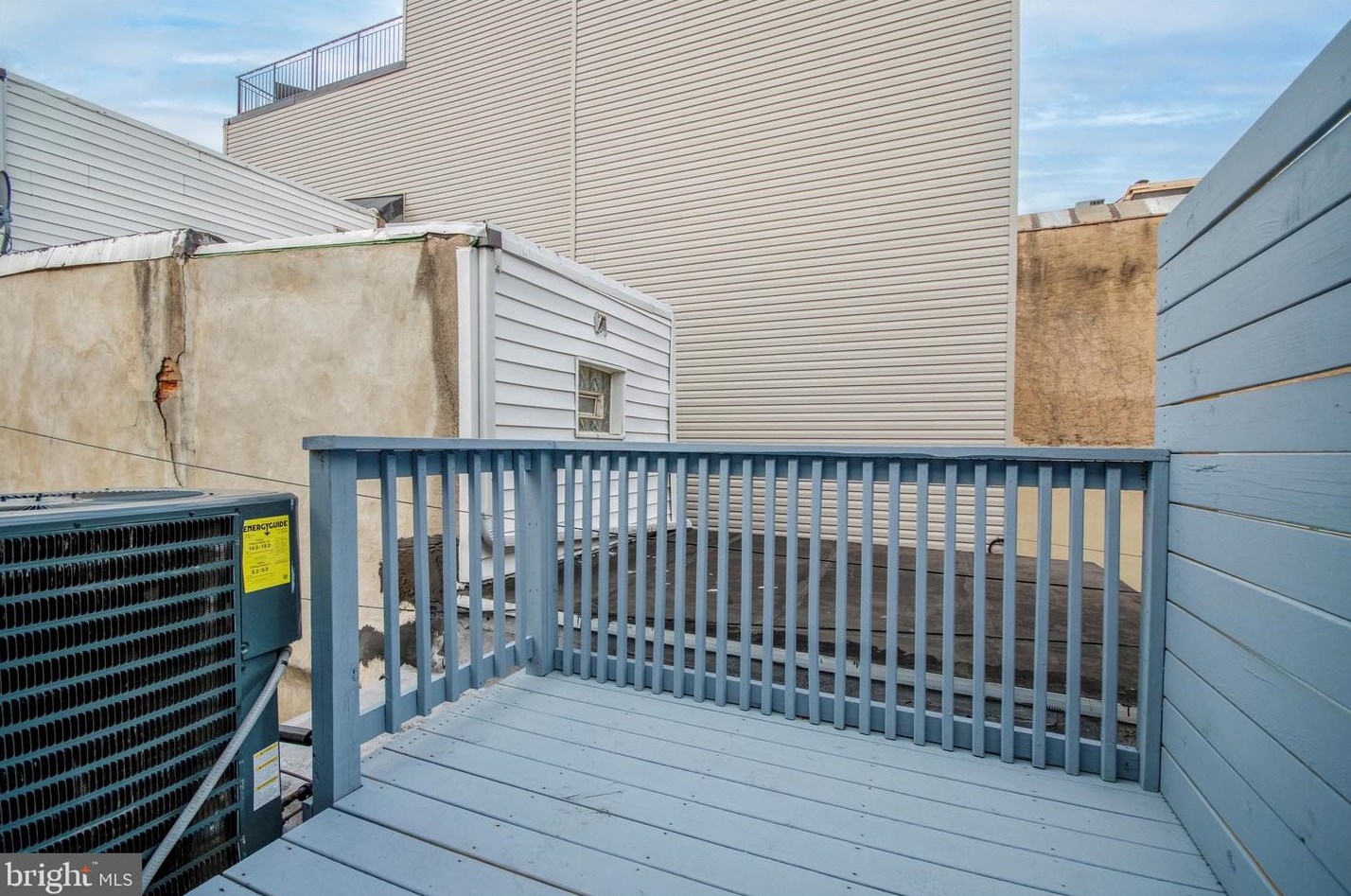 511 Thompson St, Philadelphia PA  19122-4322 exterior