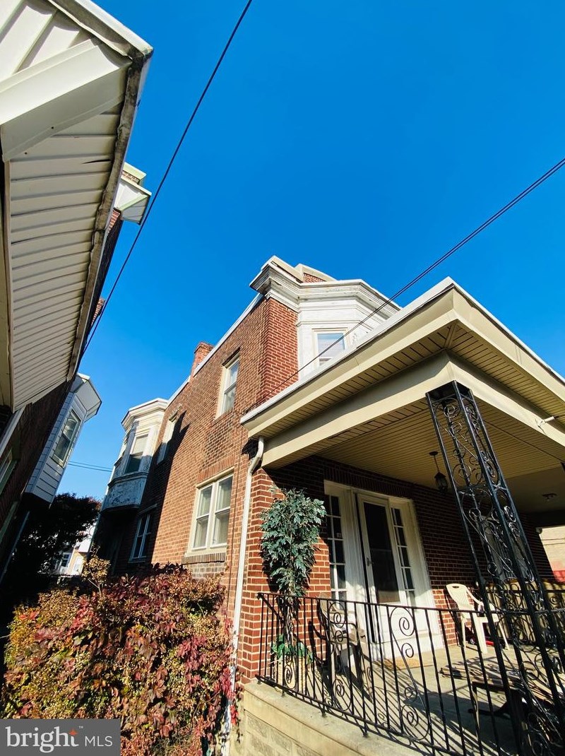 217 Wyoming Ave, Philadelphia, PA 19120-4410