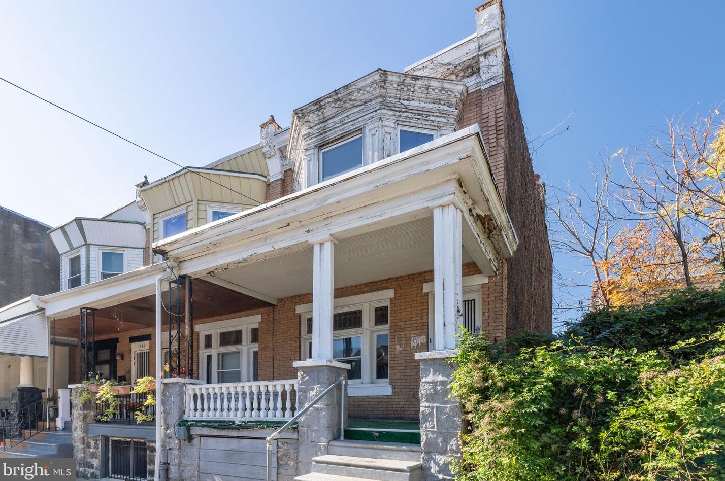 1448 Peach St, Philadelphia, PA 19131-4005