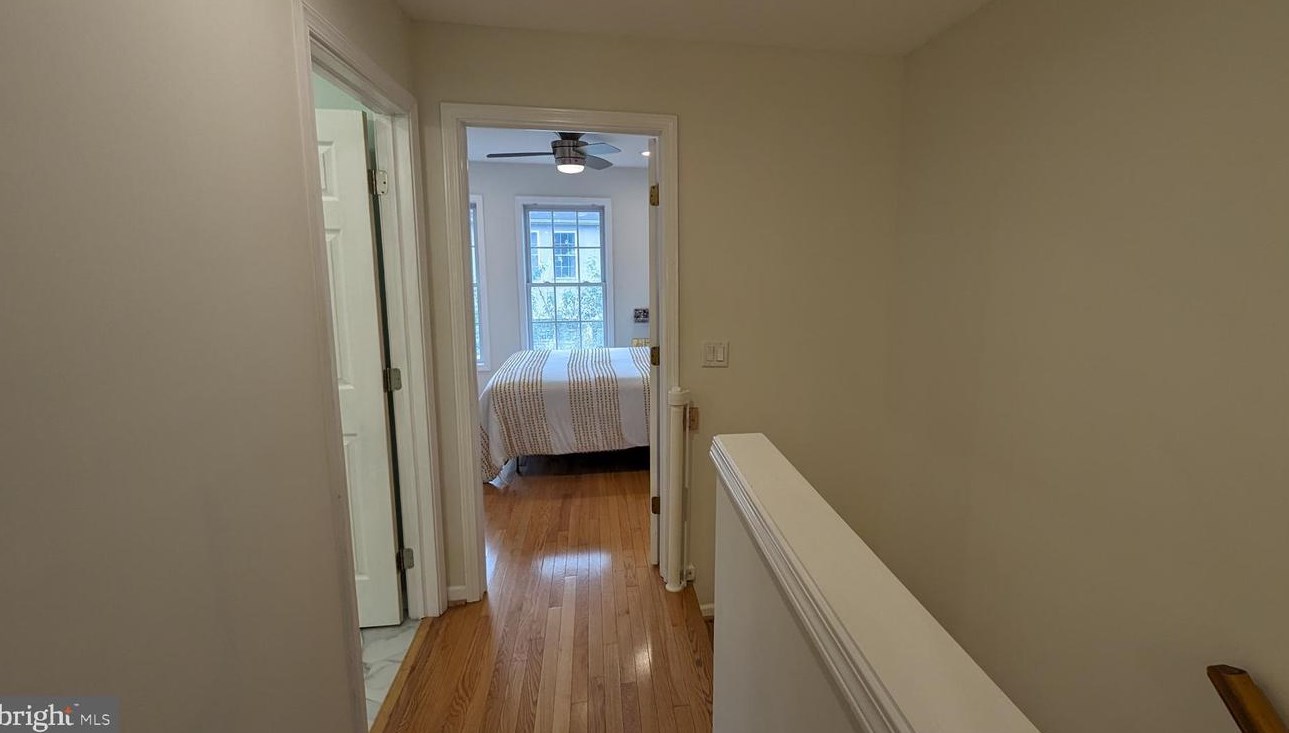 404 Brown St, Philadelphia PA  19123-2106 exterior