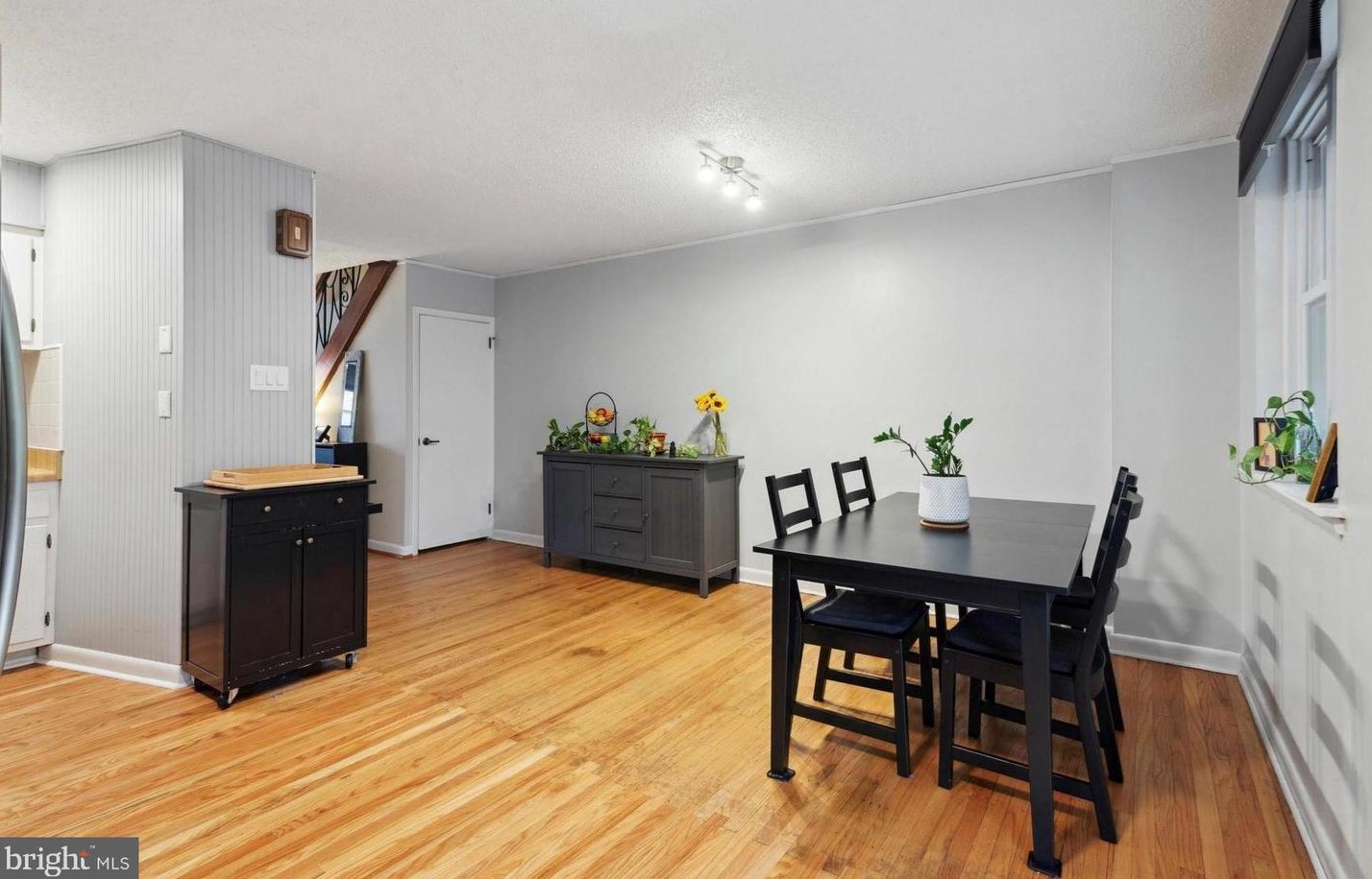 262 Rock St, Philadelphia PA  19128-3740 exterior