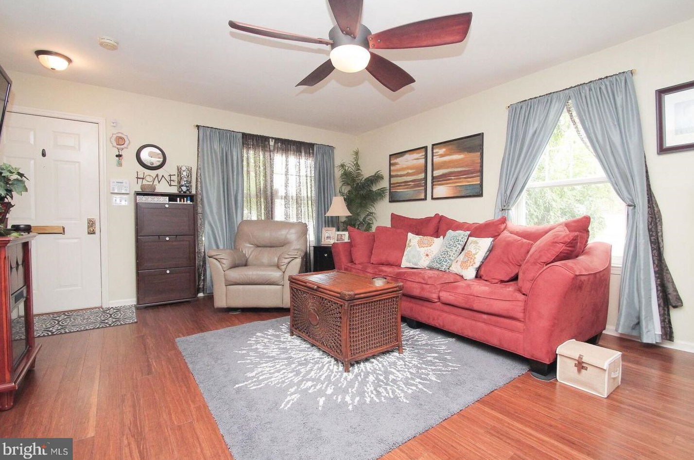 1332 S Lawrence St, Philadelphia, PA 19147