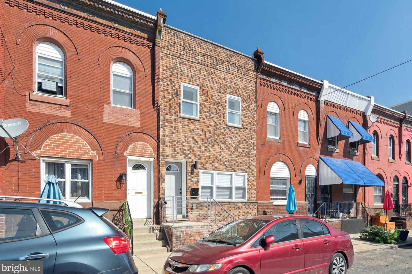 2421 Oakford St, Philadelphia, PA 19146-2435