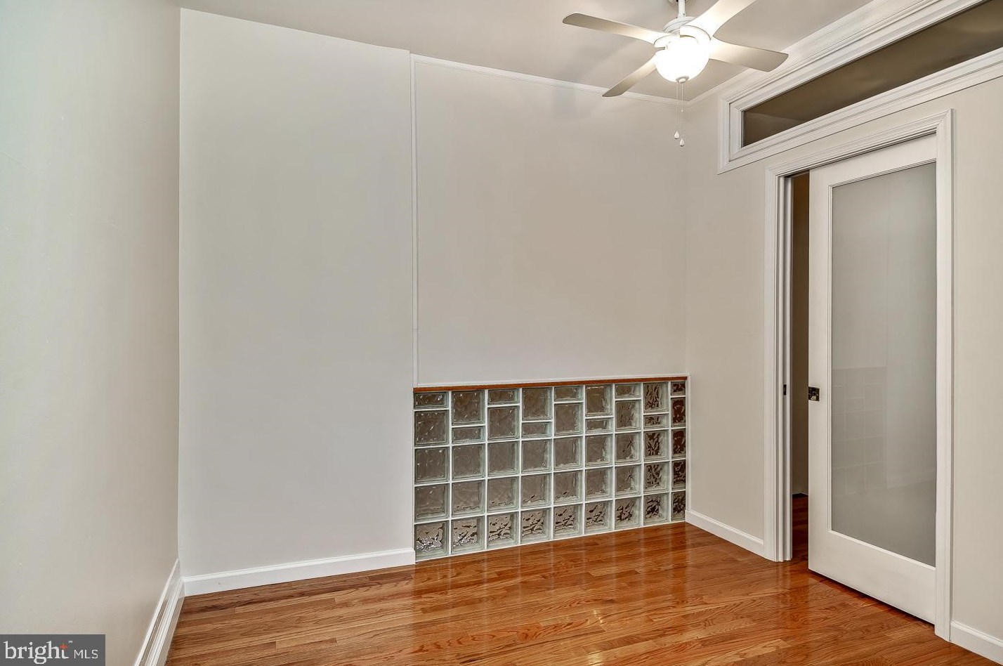 821 Newkirk St, Philadelphia PA 19130-1707 exterior