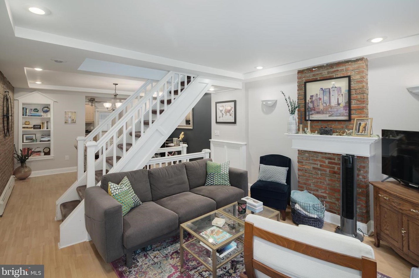 1910 S Alder St, Philadelphia, PA 19148