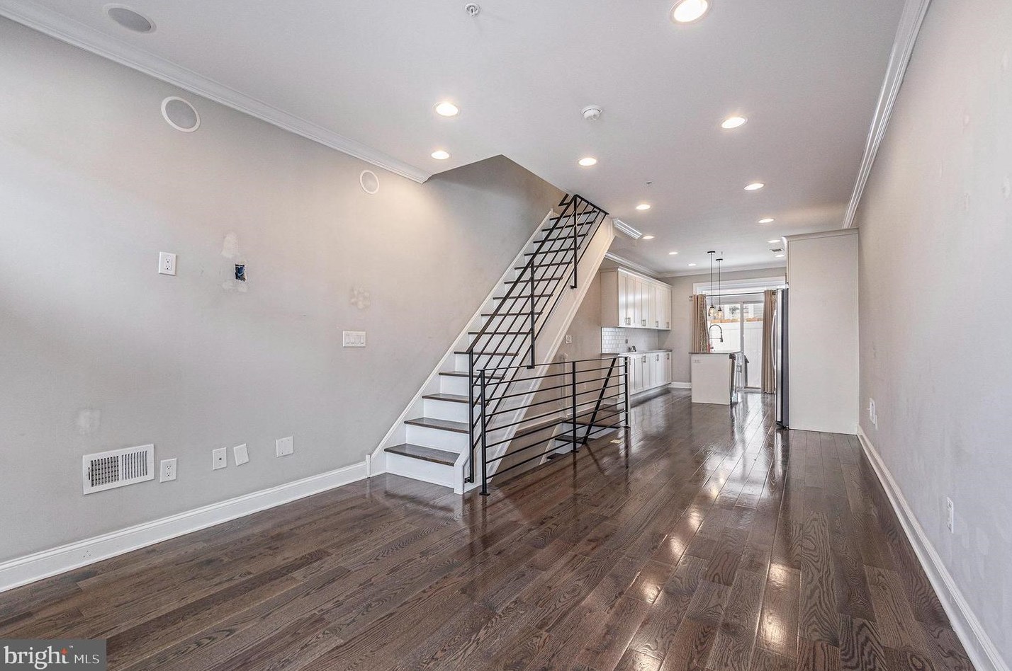 604 Dudley St, Philadelphia PA  19148-2404 exterior