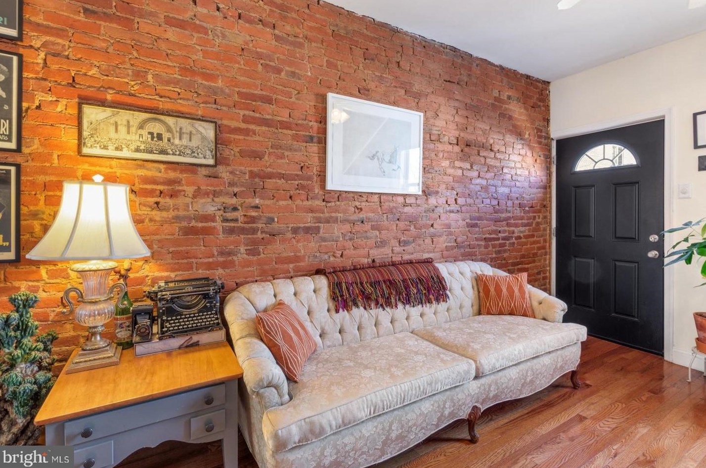 1839 Sepviva St, Philadelphia, PA 19125