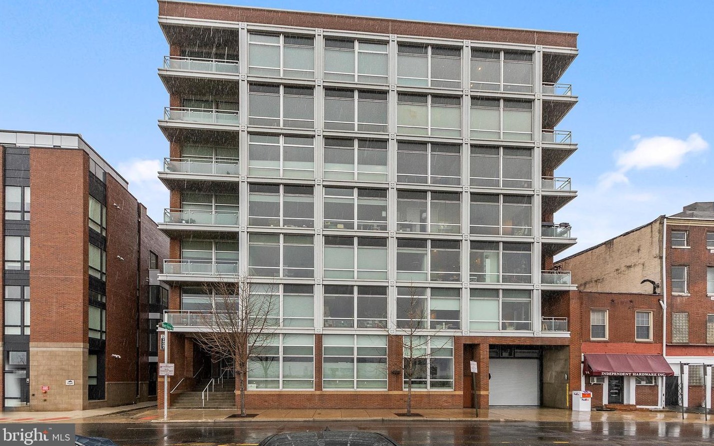 22 S Front St Apt 204, Philadelphia, PA 19106