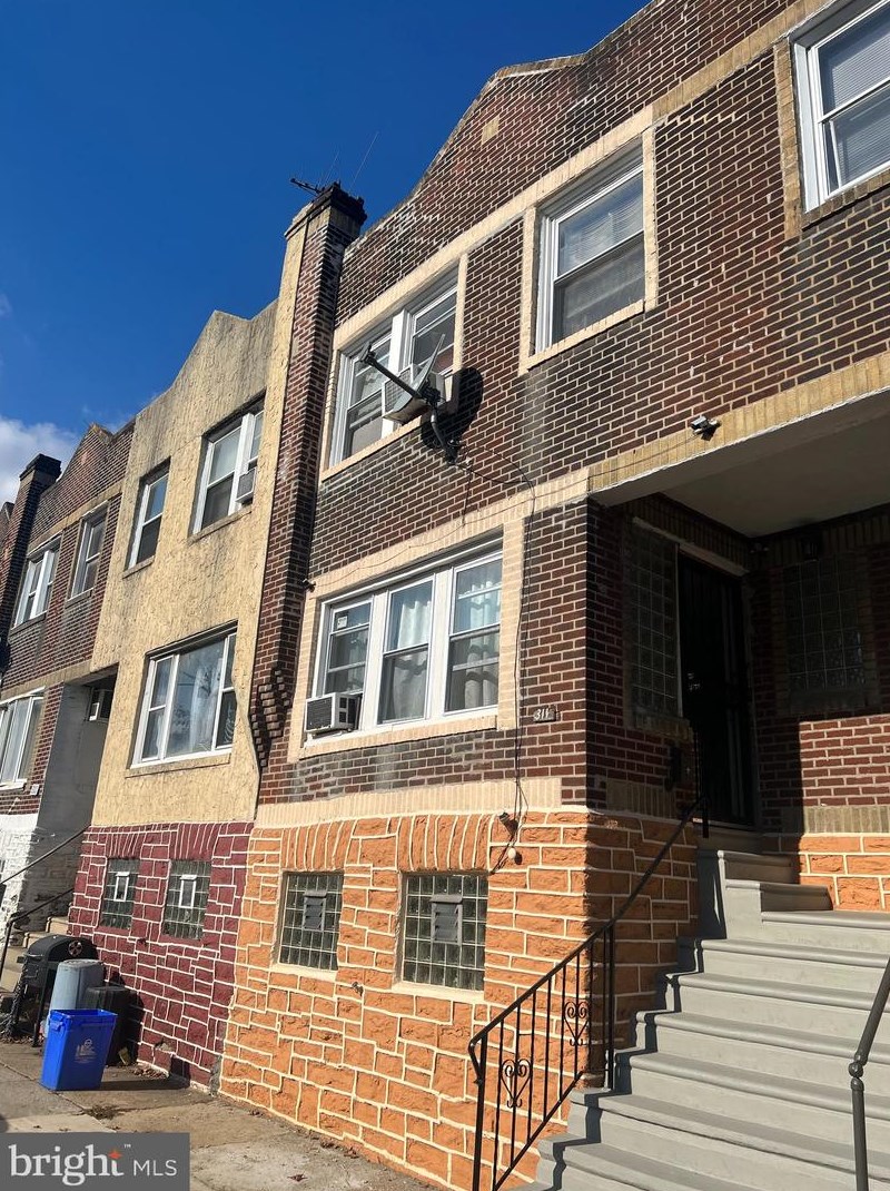 311 Annsbury St, Philadelphia, PA 19140-1503