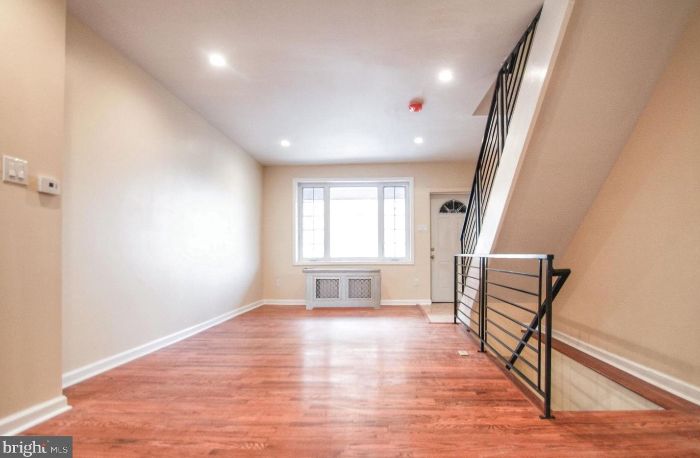 2562 Holbrook St, Philadelphia PA  19142-1708 exterior