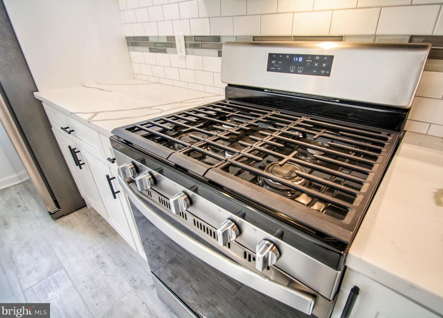 2562 Holbrook St, Philadelphia PA  19142-1708 exterior