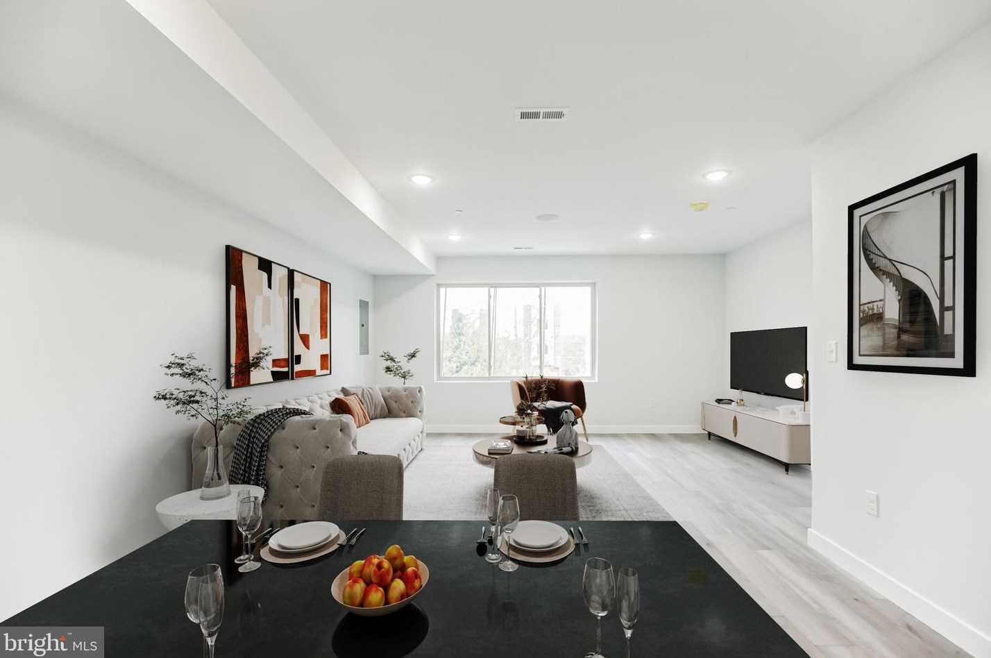 2431 N 7th St #f, Philadelphia, PA 19133