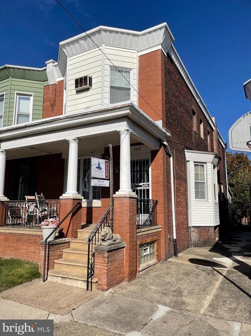 1817 Porter St, Philadelphia, PA 19145-3707