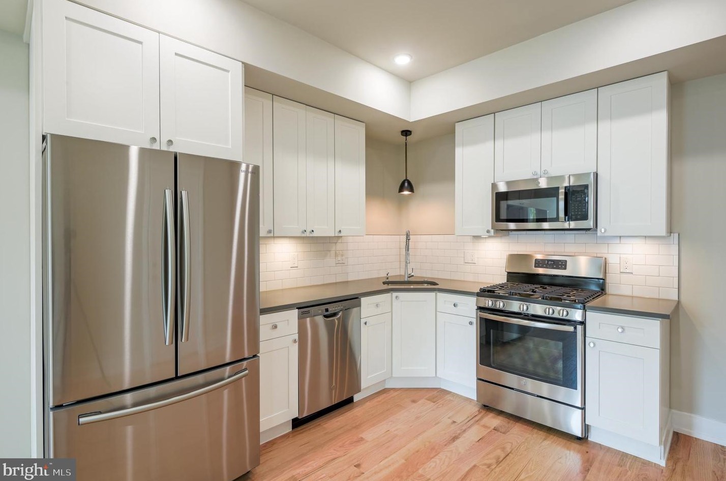 1552 N 29th St #2, Philadelphia, PA 19121