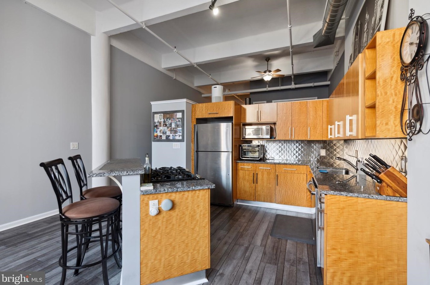 1228 Arch St Apt 3c, Philadelphia, PA