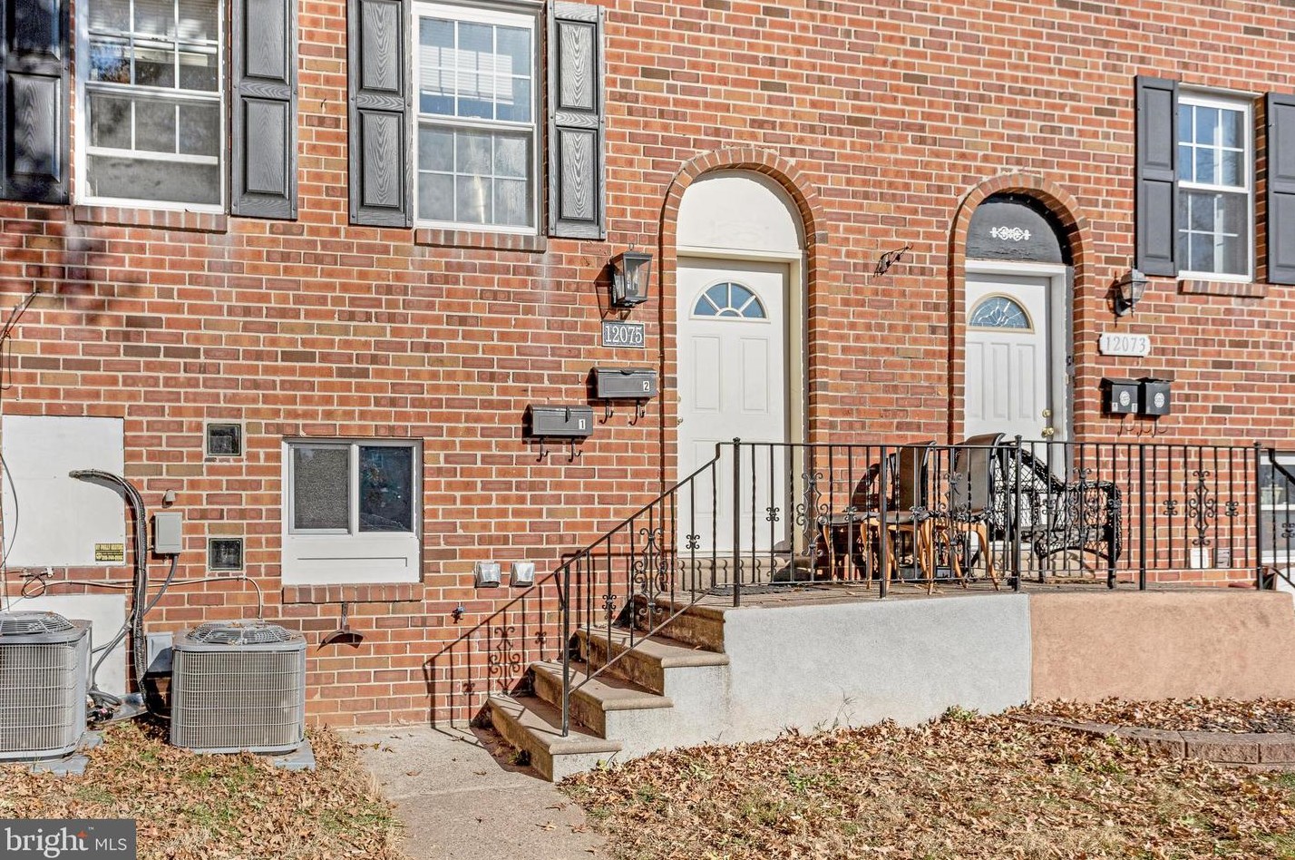 12075 Abby Rd, Philadelphia, PA 19154-2619