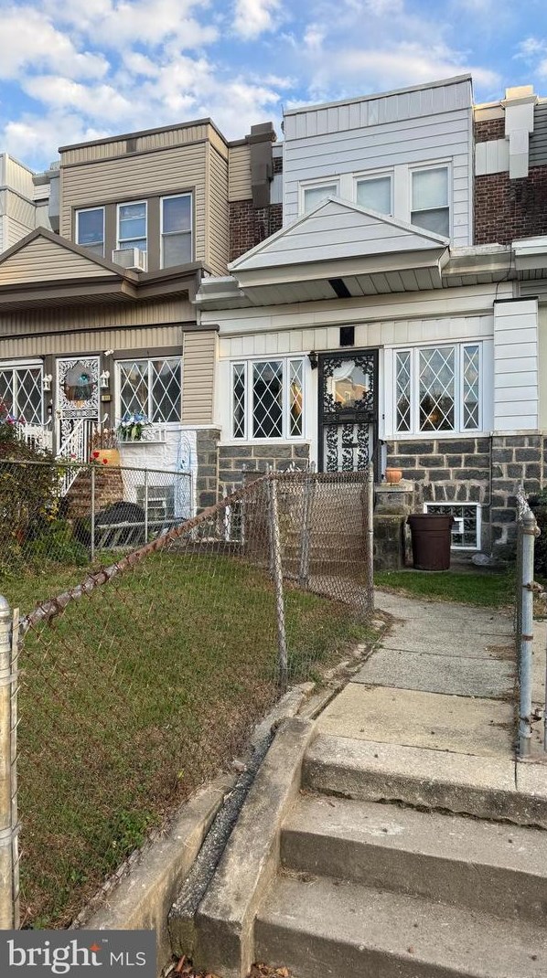 5812 Florence Ave, Philadelphia, PA 19143-4530