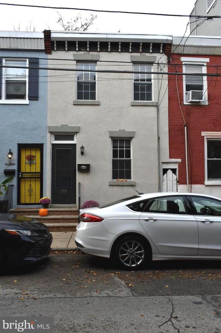 2436 E Gordon St, Philadelphia, PA 19125