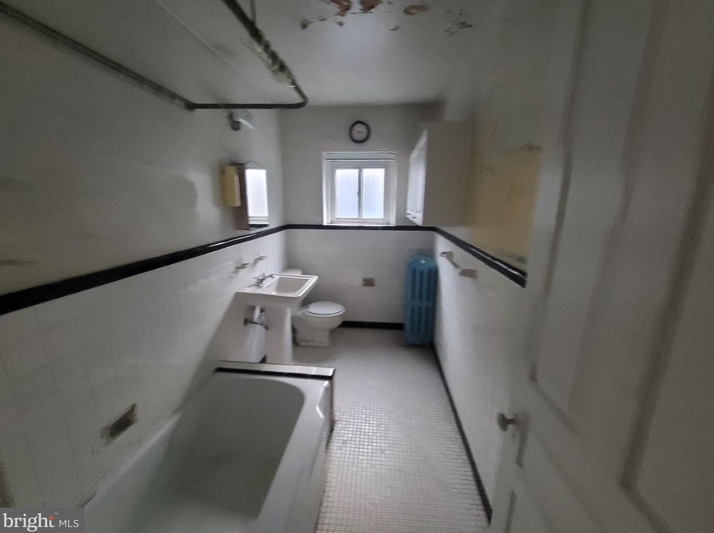 4720 Warrington Ave, Philadelphia PA 19143-3414 exterior