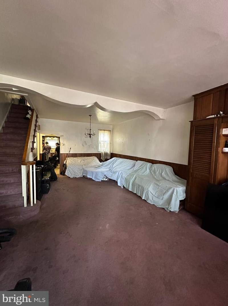 4904 Princeton Ave, Philadelphia, PA 19135-2029