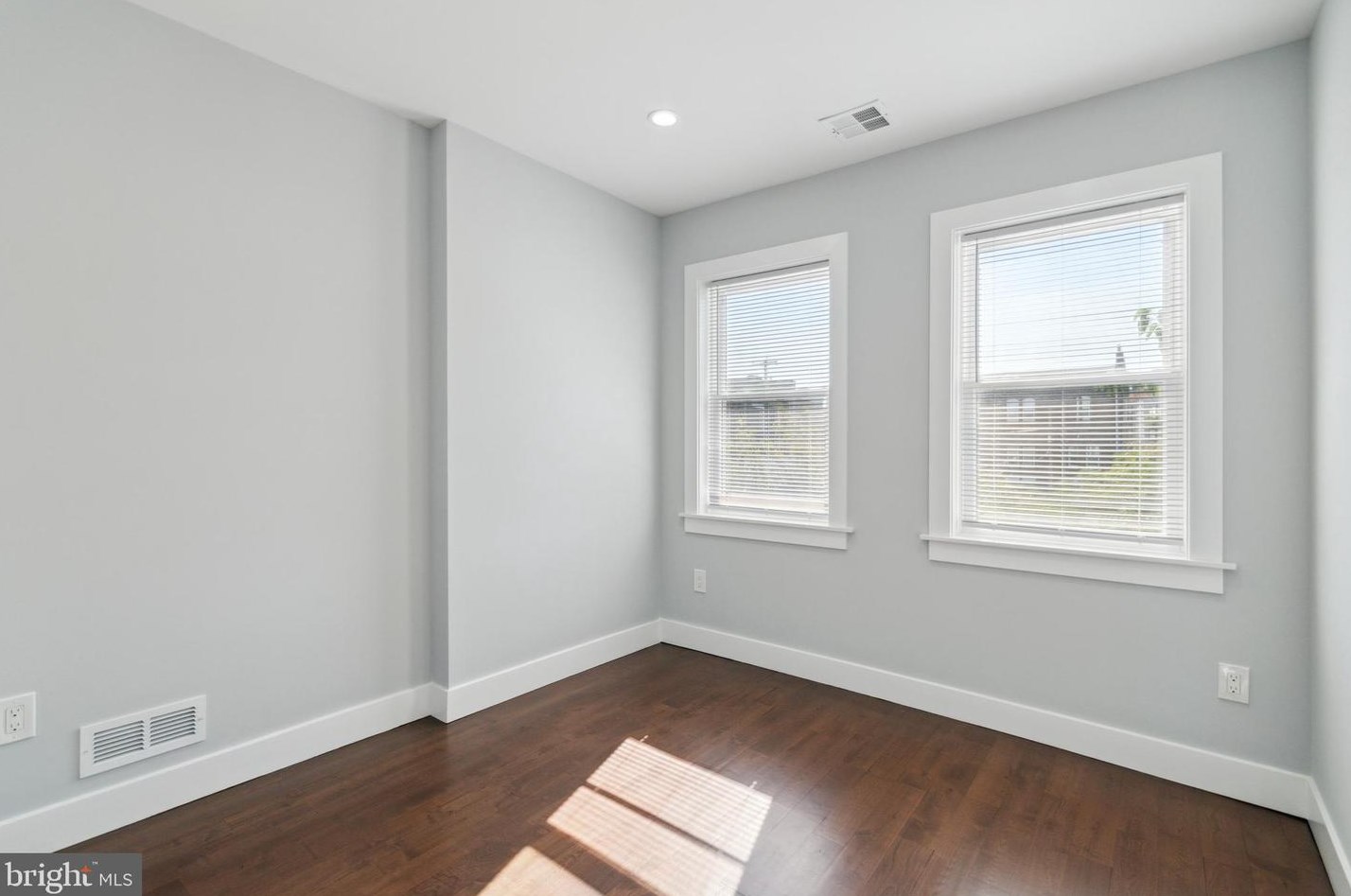 2254 William St, Philadelphia PA  19134-3929 exterior