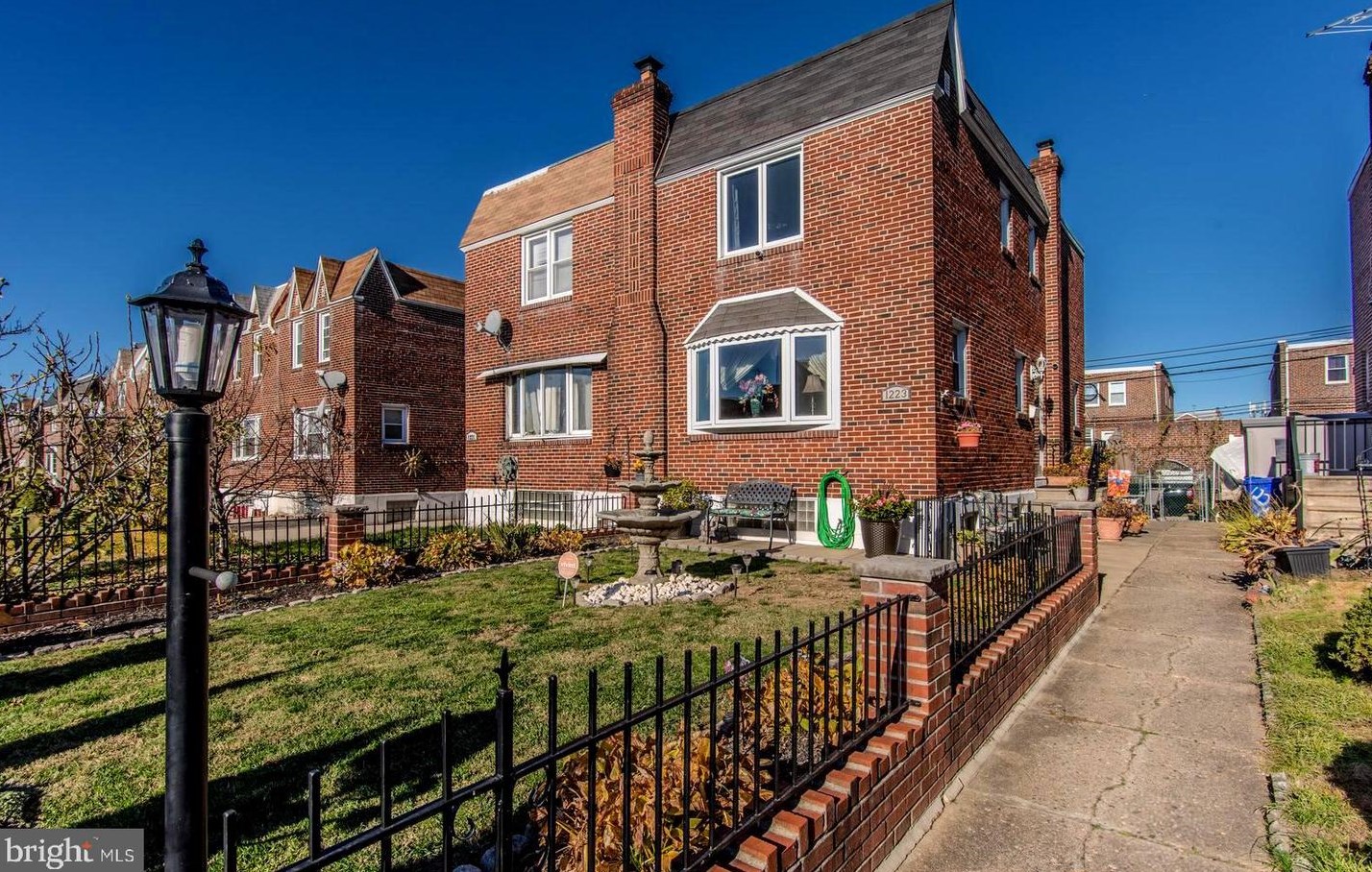 1223 Wellington St, Philadelphia PA  19111-4226 exterior