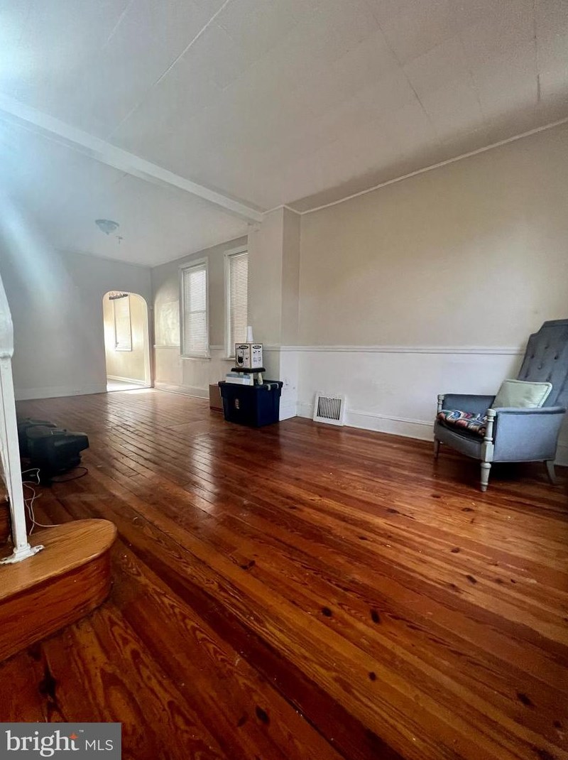 3561 Janney St, Philadelphia, PA 19134-2709