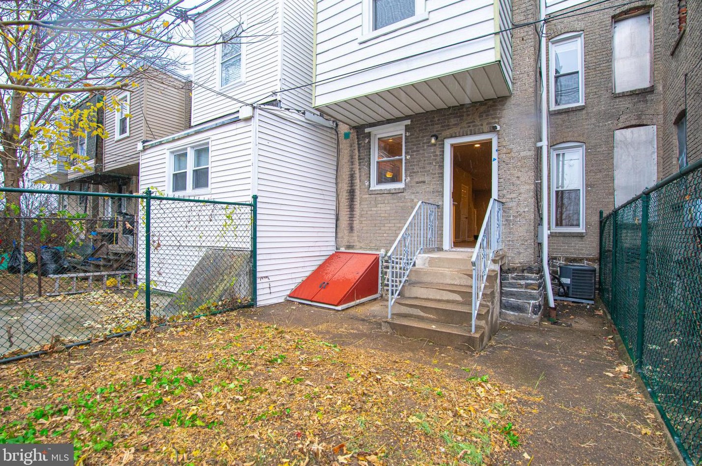 1308 54th St, Philadelphia PA  19143-4802 exterior