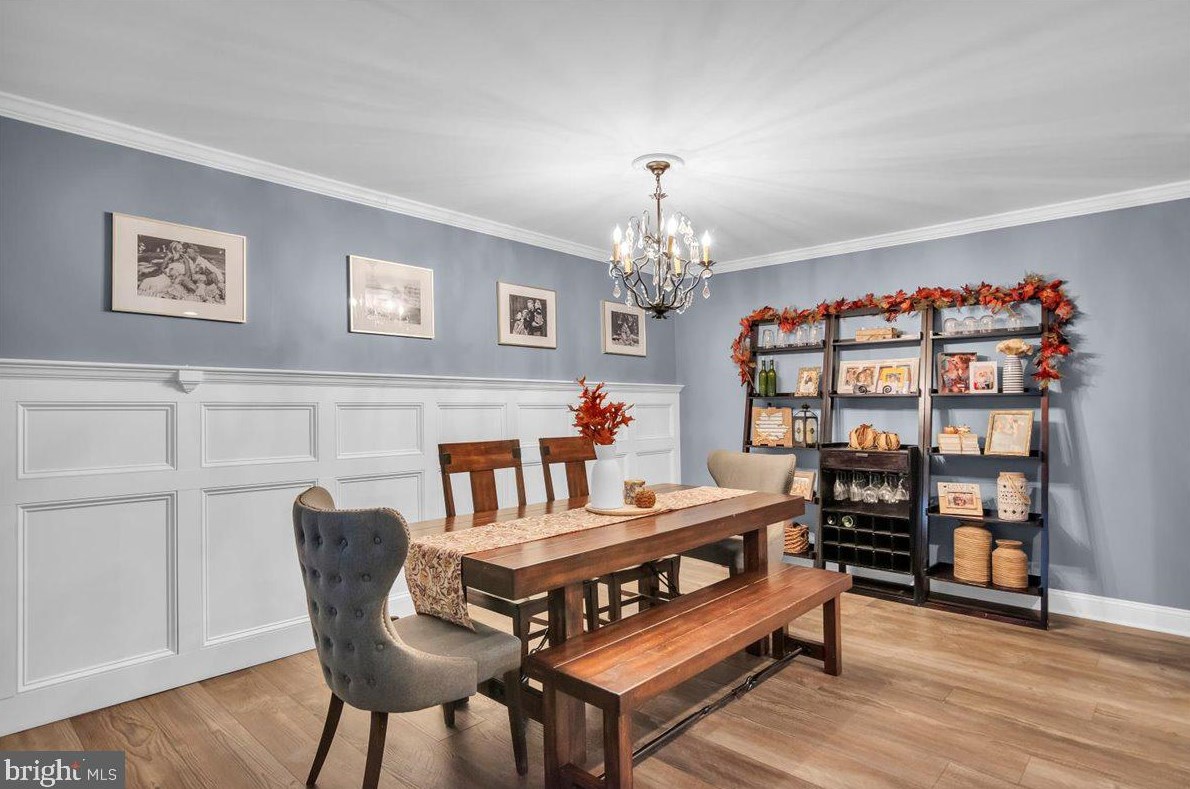 15105 Ina Dr, Philadelphia PA 19116-1450 exterior