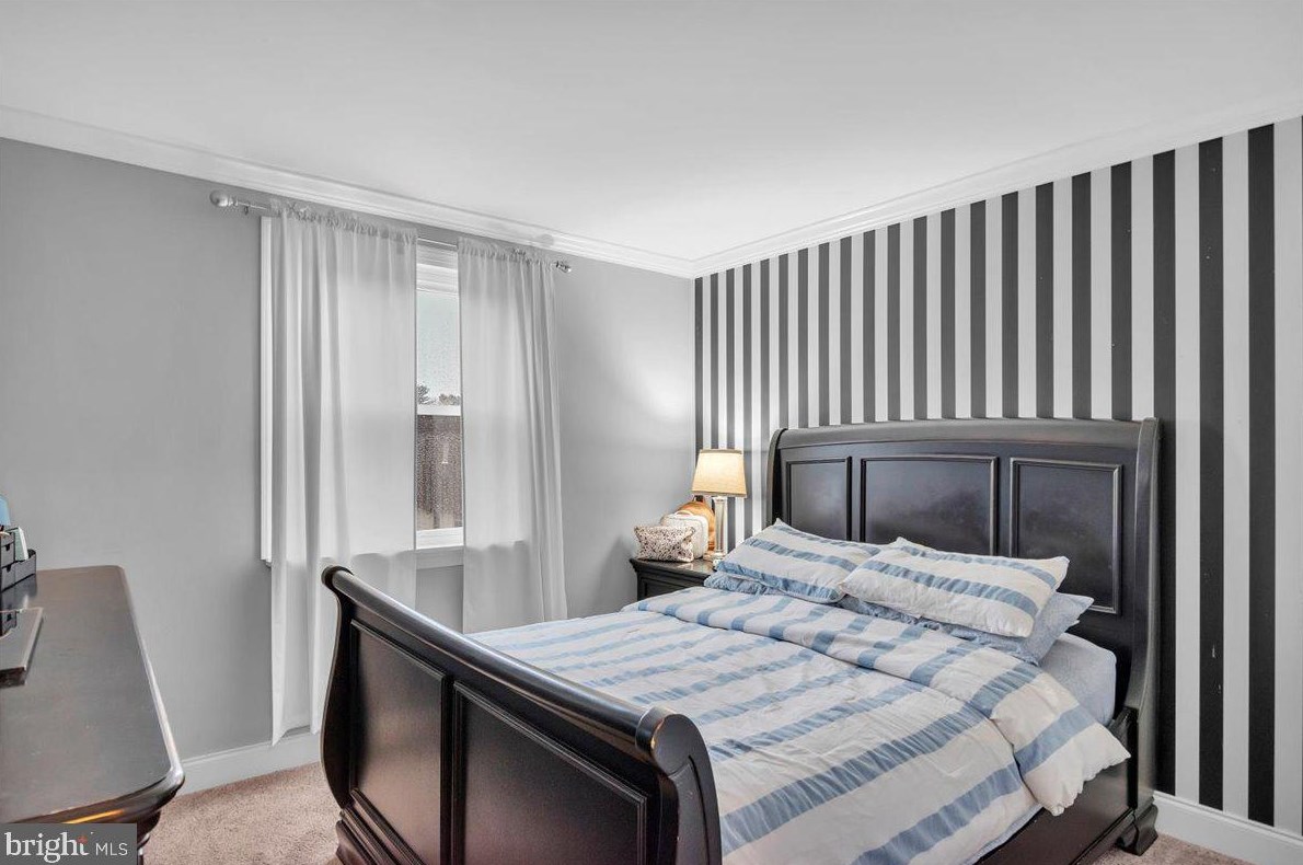 15105 Ina Dr, Philadelphia PA 19116-1450 exterior