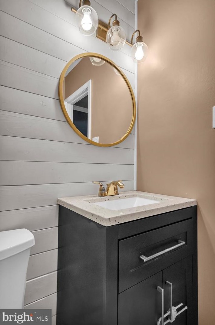 15105 Ina Dr, Philadelphia PA 19116-1450 exterior