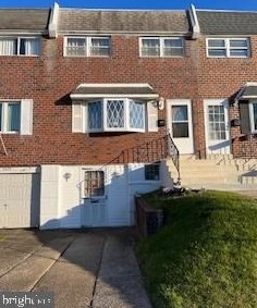 3668 Friar Rd, Philadelphia, PA 19154-2010
