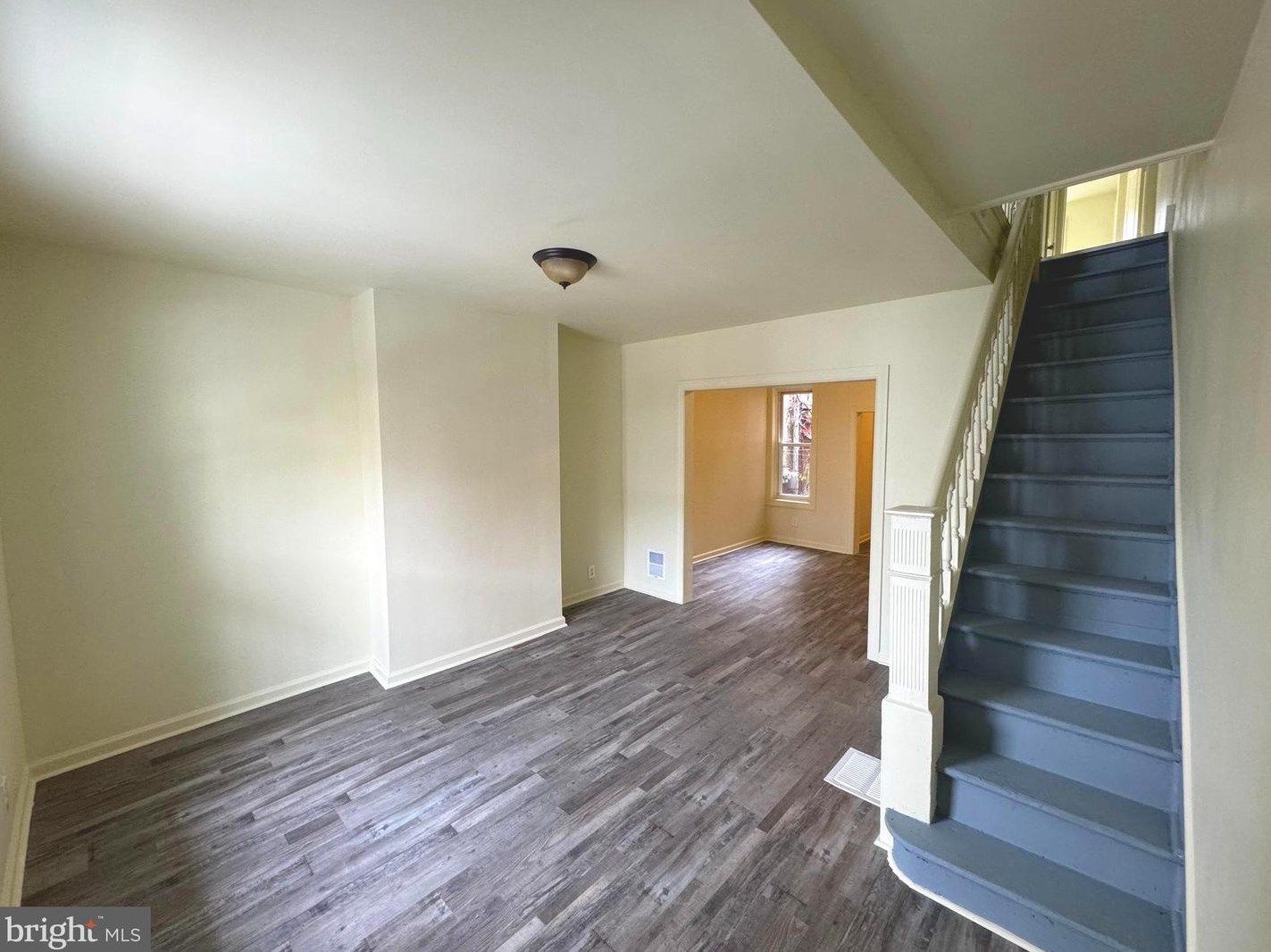 5522 Jane St, Philadelphia, PA 19138-1825