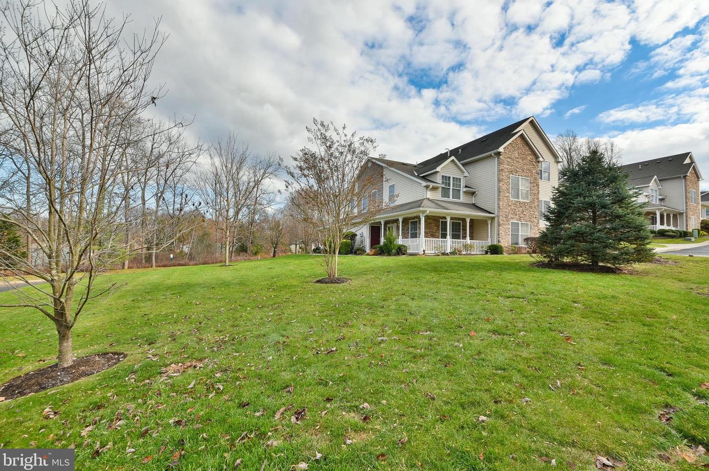 501 Penny Ln, Philadelphia, PA