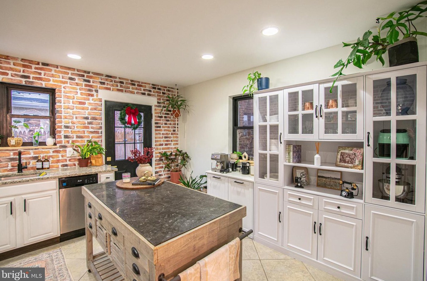 413 Cross St, Philadelphia, PA 19147