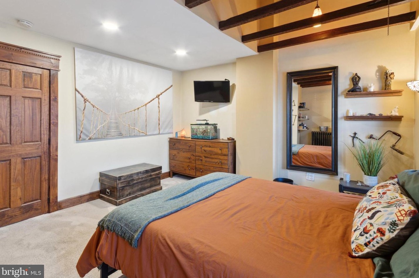 561 Dupont St, Philadelphia PA 19128-2612 exterior