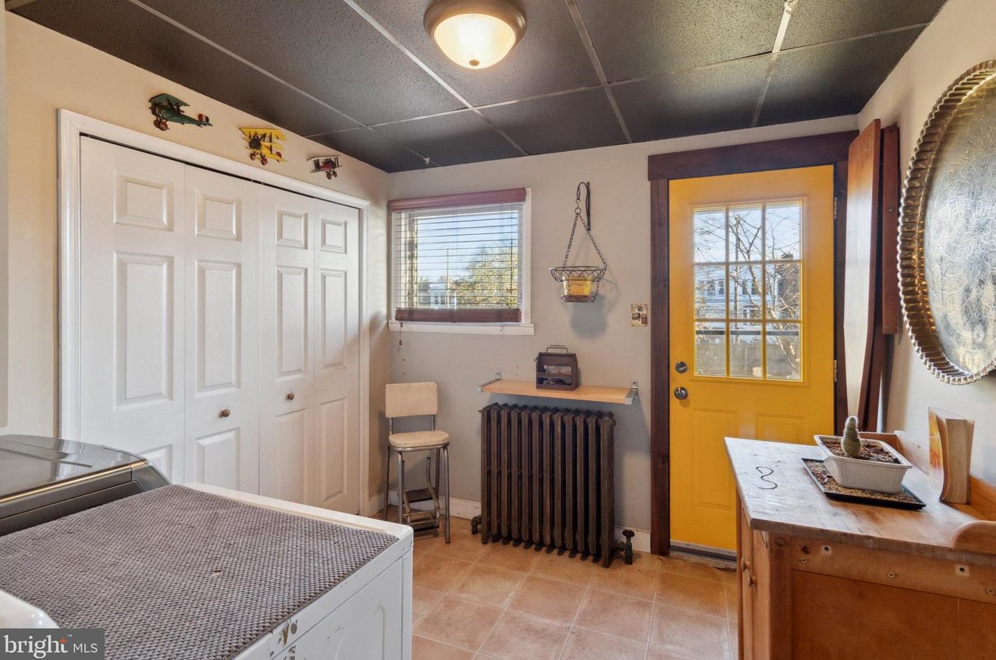 561 Dupont St, Philadelphia PA 19128-2612 exterior