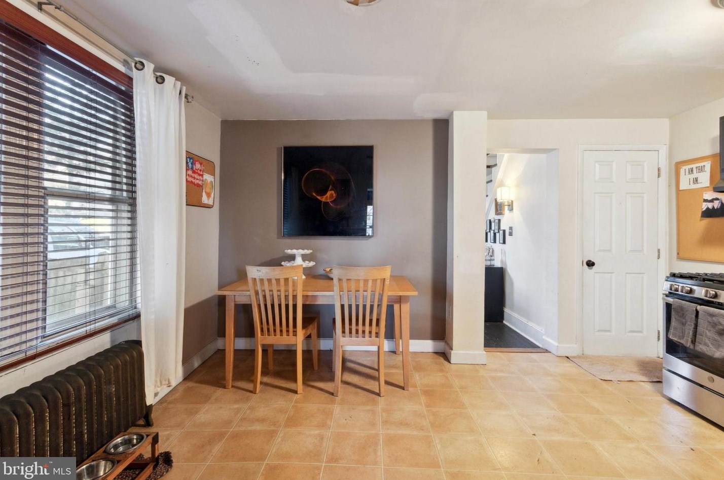 561 Dupont St, Philadelphia PA 19128-2612 exterior