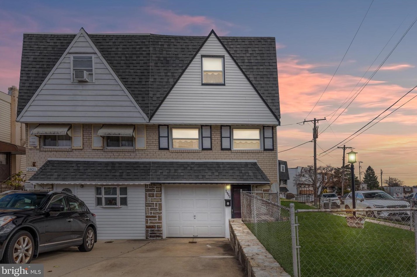 2823 Chase Rd, Philadelphia, PA 19152-1601