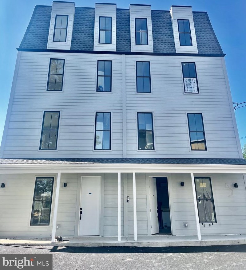 6712 Ridge Ave #404, Philadelphia, PA 19128