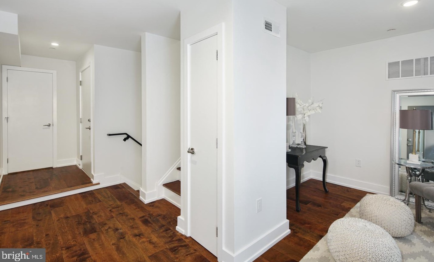 1751 Howard St, Philadelphia PA  19122-3222 exterior