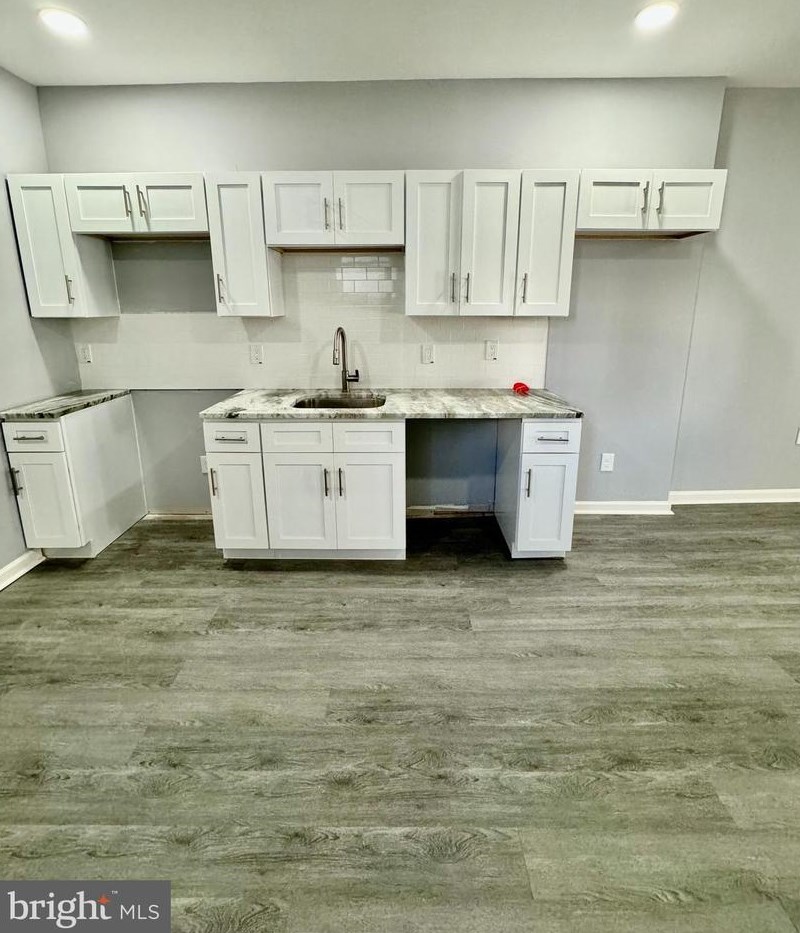 2711 Tasker St, Philadelphia, PA 19145