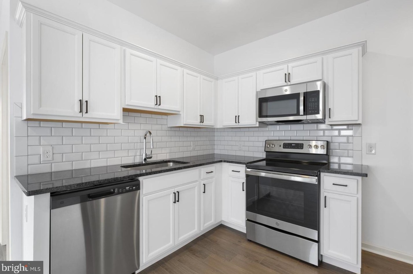 5312 Ridge Ave #401, Philadelphia, PA 19128