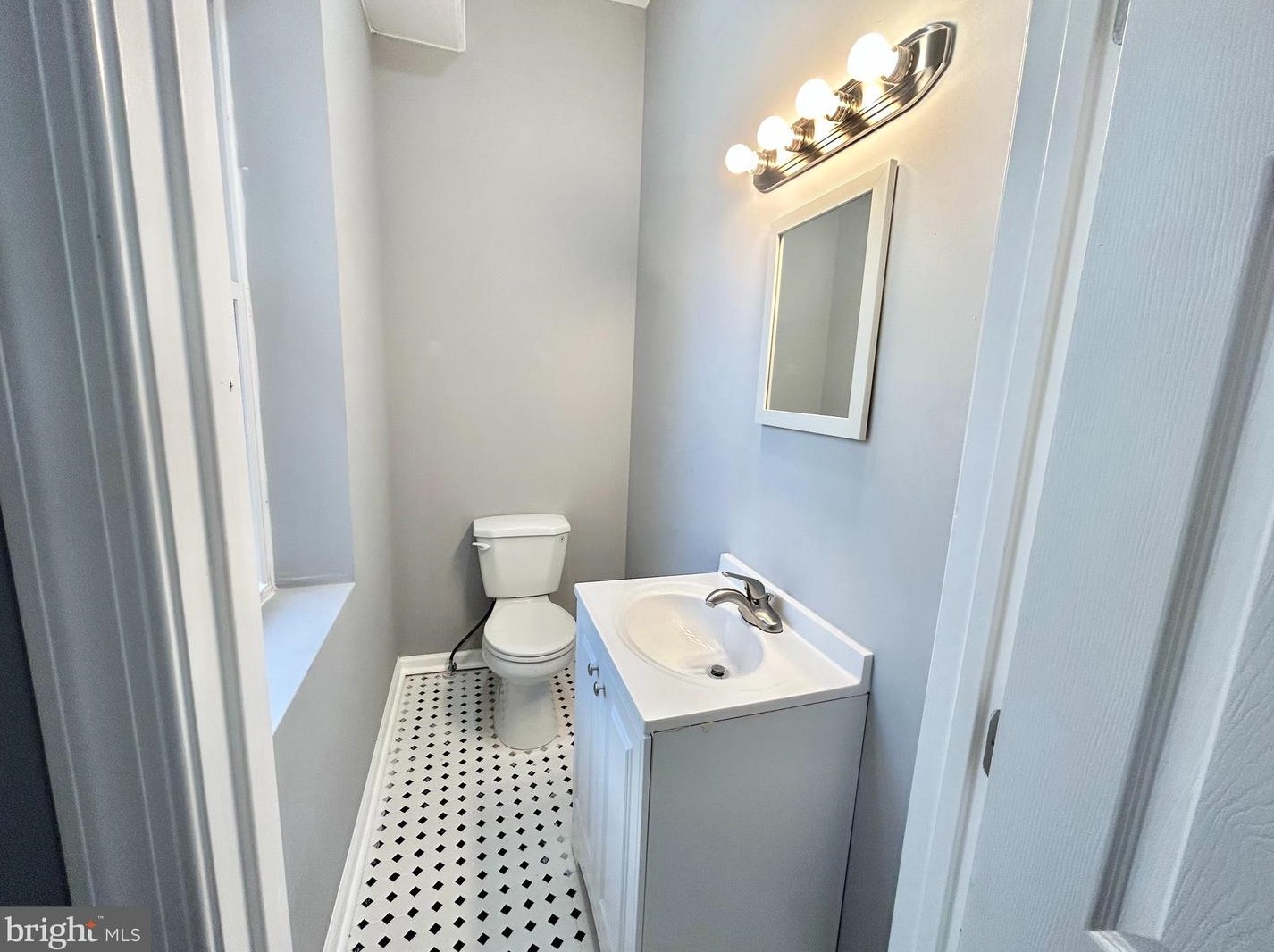 2444 32nd St, Philadelphia PA  19132-3306 exterior